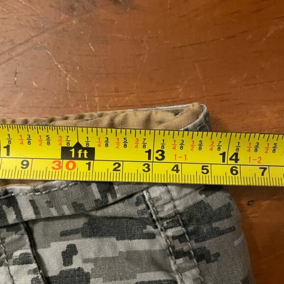 Levi’s Camo Cargo Shorts 27” Waist Grey Shorts Youth Large 14 - Picture 10 of 13